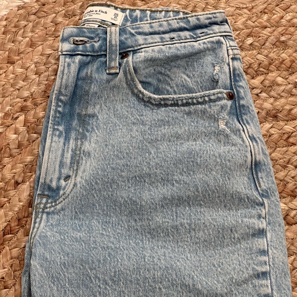 Abercrombie & Fitch High Rise Blue Jeans - Picture 6 of 8